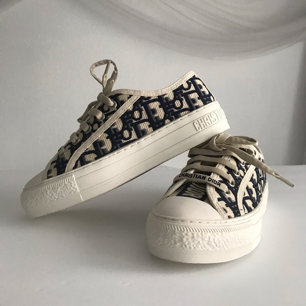 UNBRANDED Walk'n Platform Sneaker - Picture 3 of 11